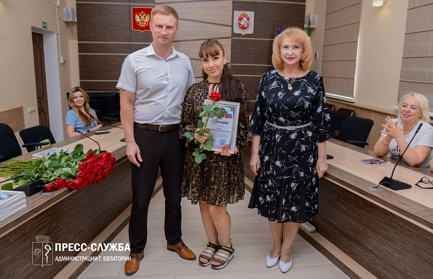 В Евпатории чествовали работников торговли